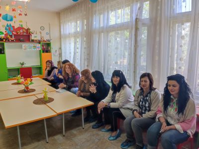 Обучителен център ДГ"Звънче" - ДГ Звънче - Стамболийски